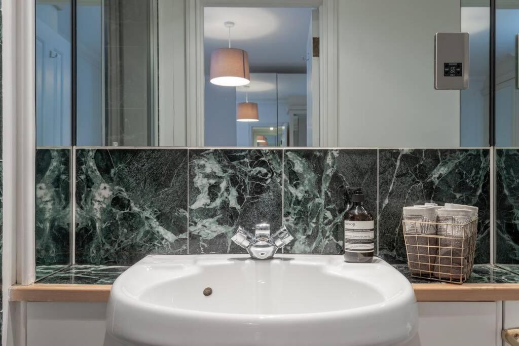 Appartamento Maddox House Londra Esterno foto